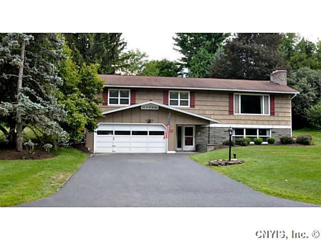 Exterior Front. Welcome to 125 Margo Lane located 