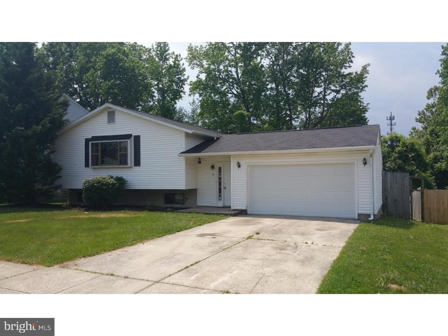 66 Broadleaf Dr, Newark, DE 19702 - photo 1