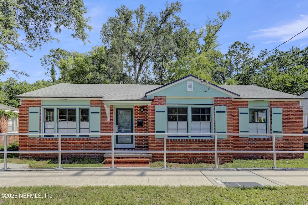 For Sale $169,000 • Co-Listing Agent