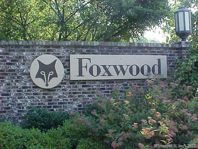 367 Foxwood Ln, Milford, CT 06461 - photo 1