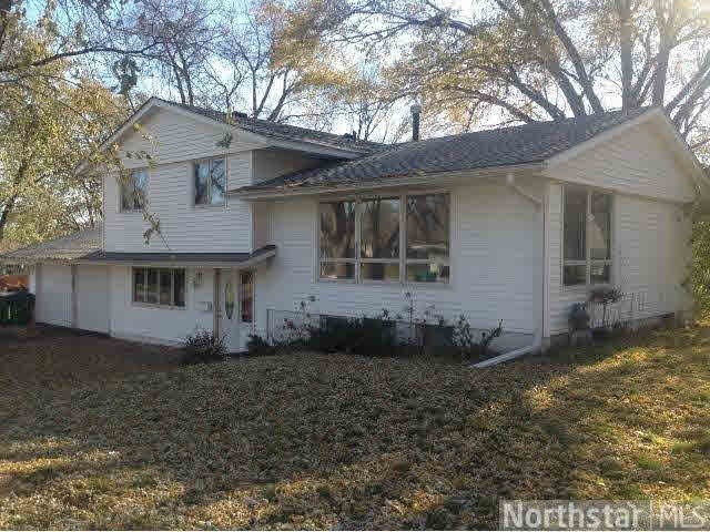 1454 Texas Cir S, St. Louis Park, MN 55426 - photo 1