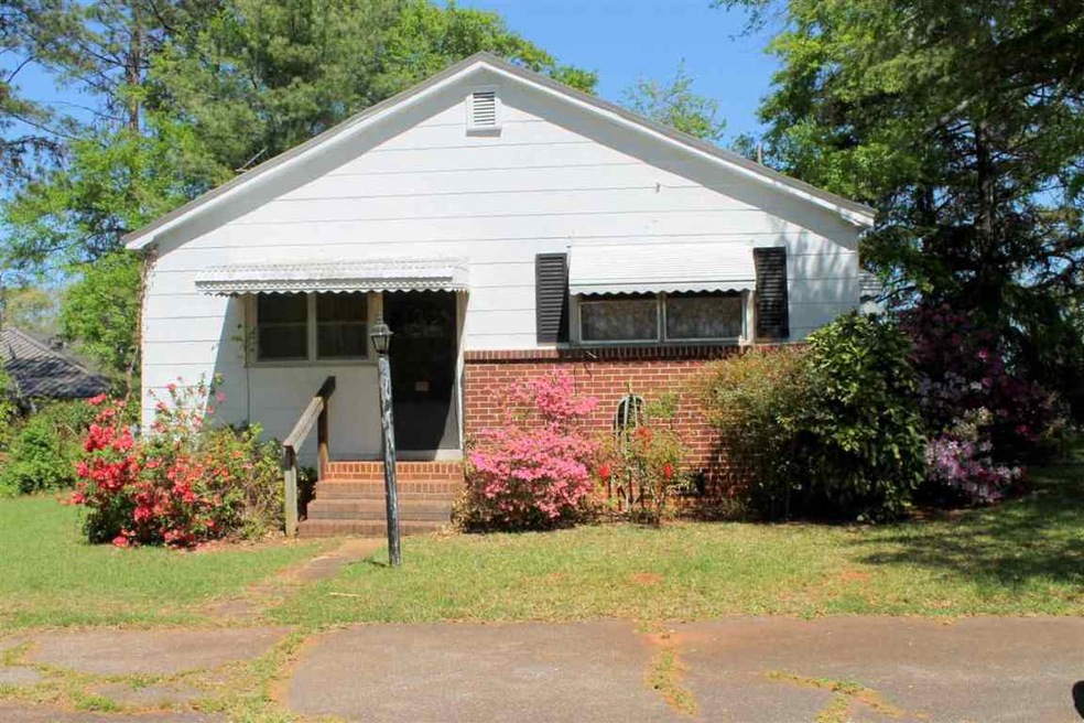 912 S Mechanic St, Pendleton, SC 29670 - photo 1