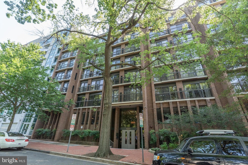 Under Contract $375,000