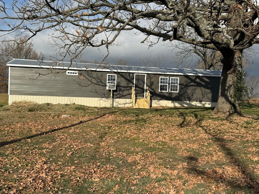 19327 Lawrence 1210, Aurora, MO 65605 - photo 1