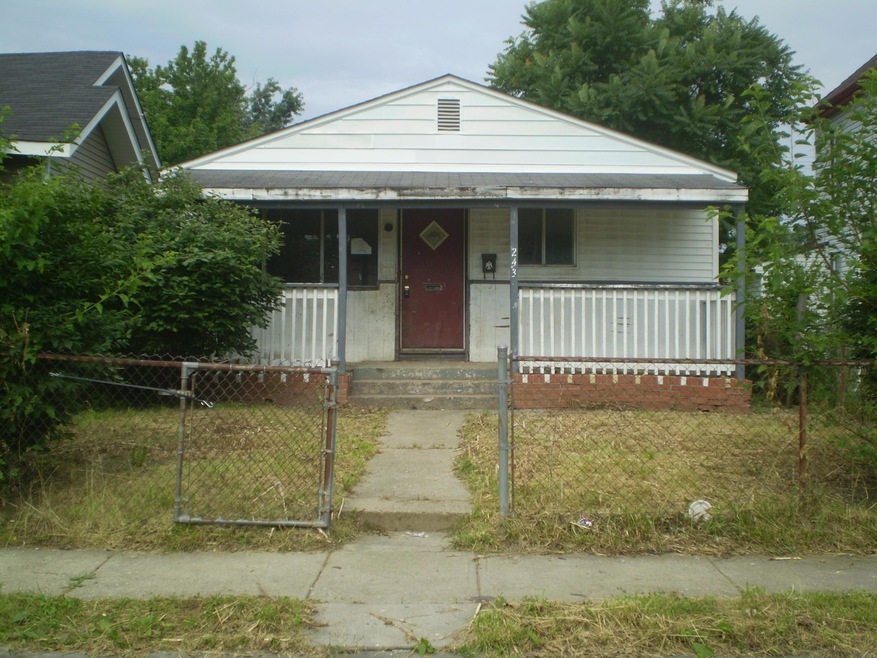 243 Oakley (4)