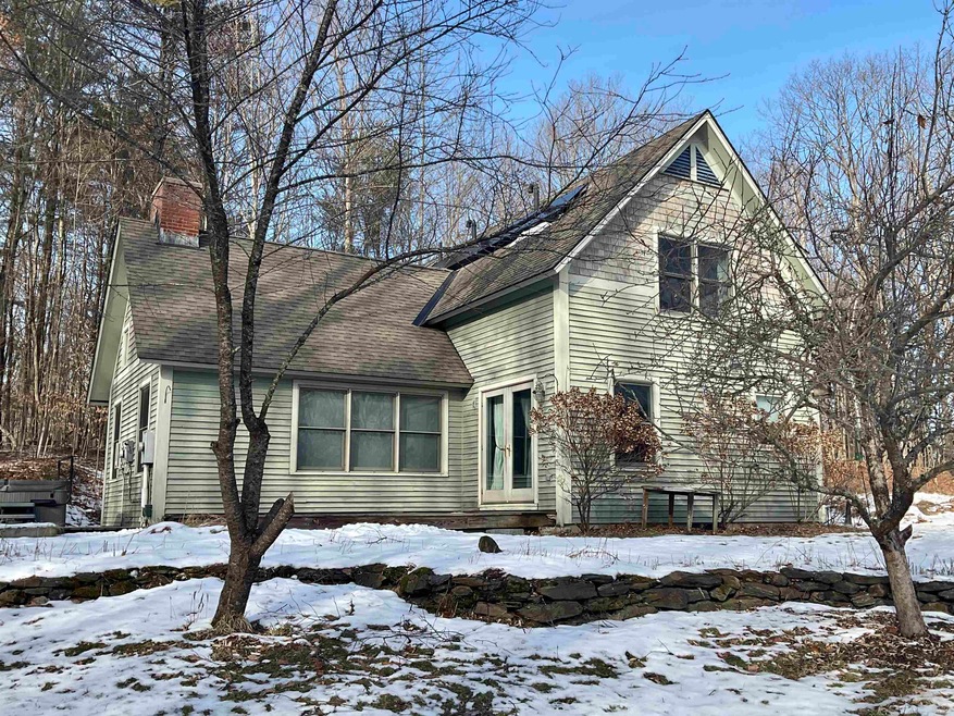 90 Draper Rd, Hartland, VT 05048 - photo 1