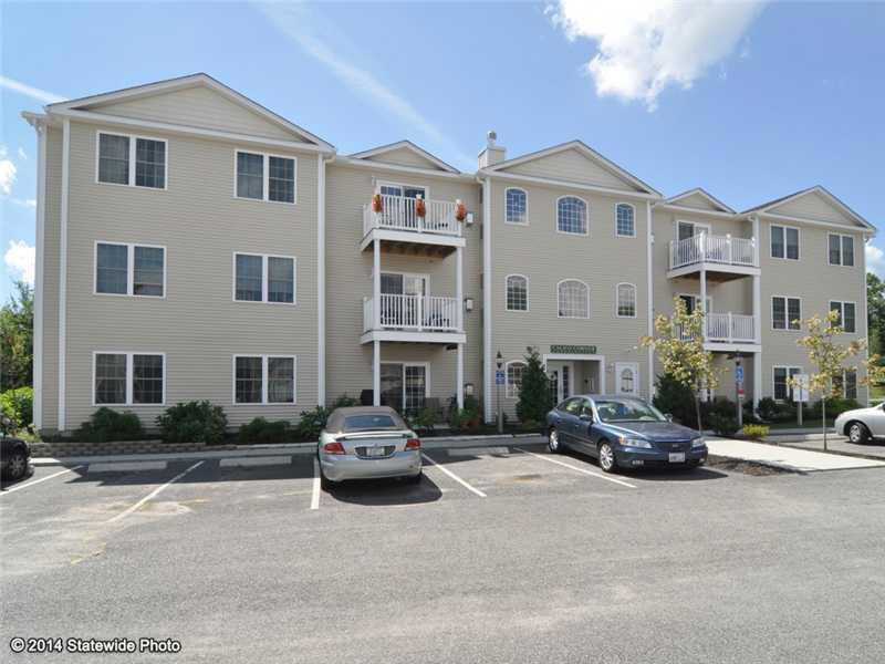 1 Gray Coach W unit 107, Cranston, RI 02921 - photo 1