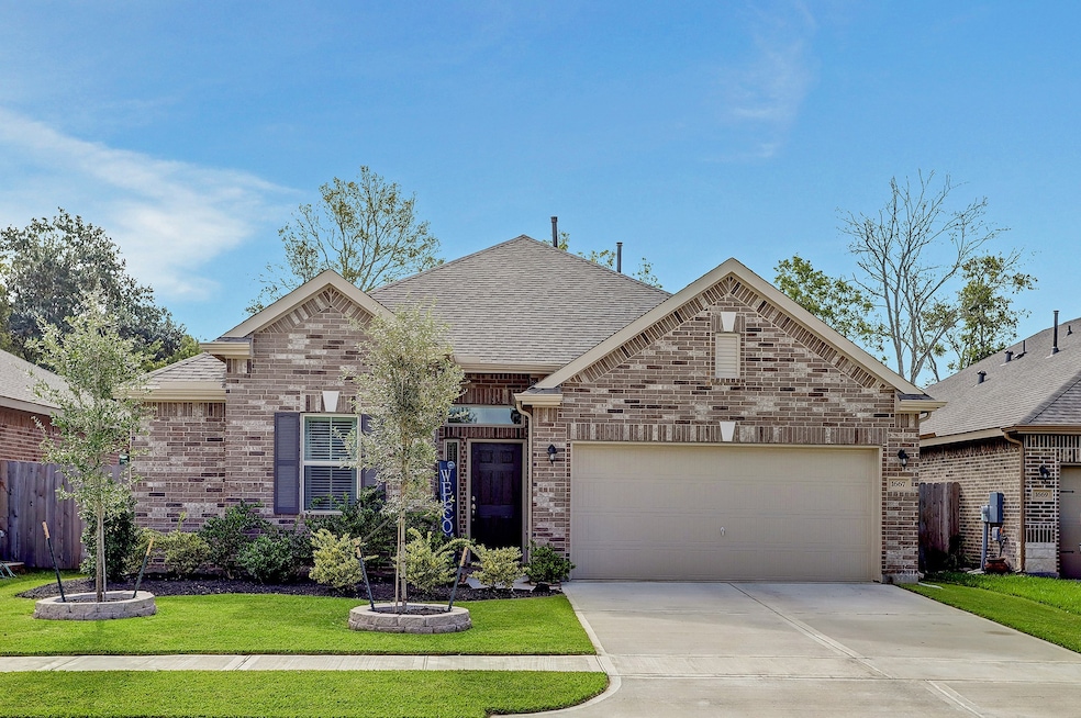 1667 Morgan Trail Dr, Alvin, TX 77511 - photo 1