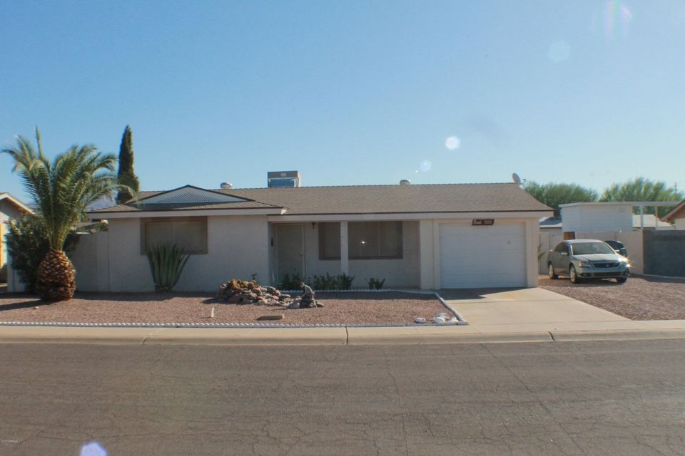 1555 S. Ocotillo Drive