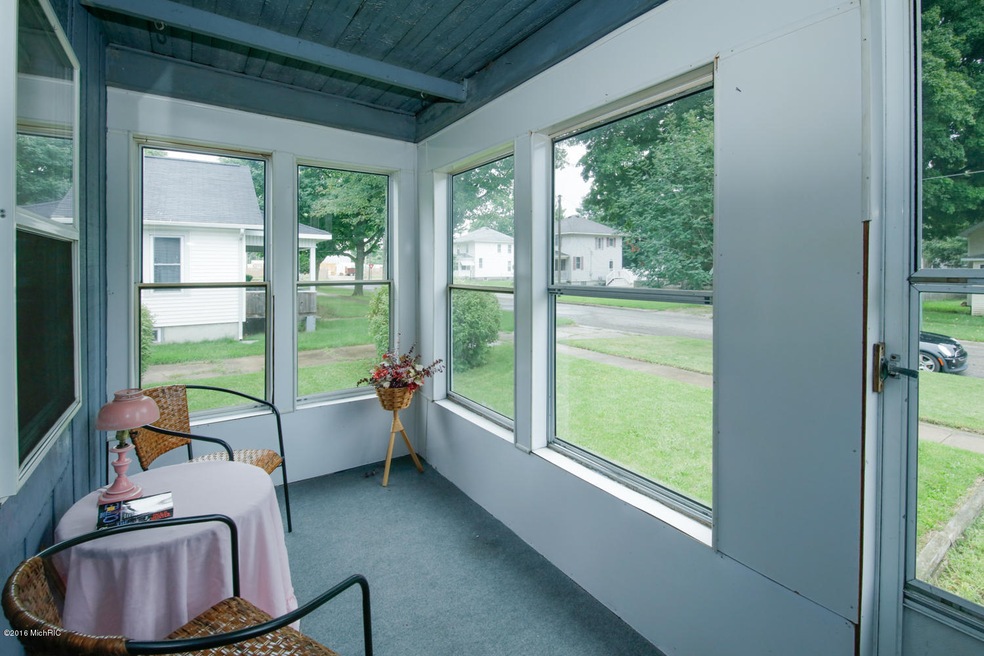 409 Enterprise St, Sturgis, MI 49091 - photo 1