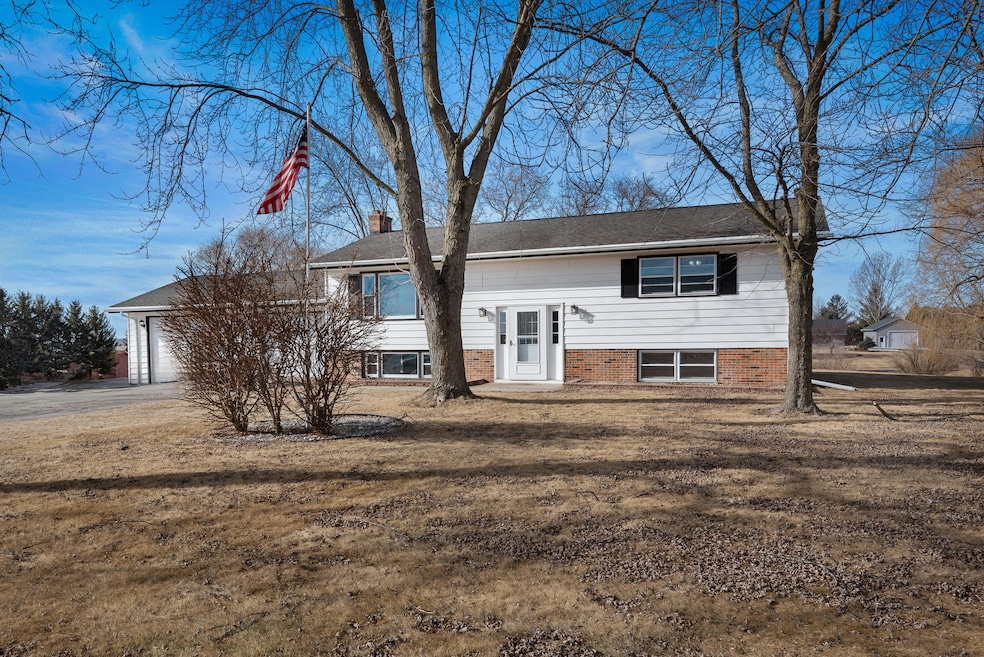 N122 Random Lake Rd-28