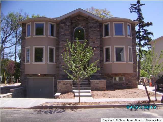 3 Stalie Ct, Staten Island, NY 10309 - photo 1