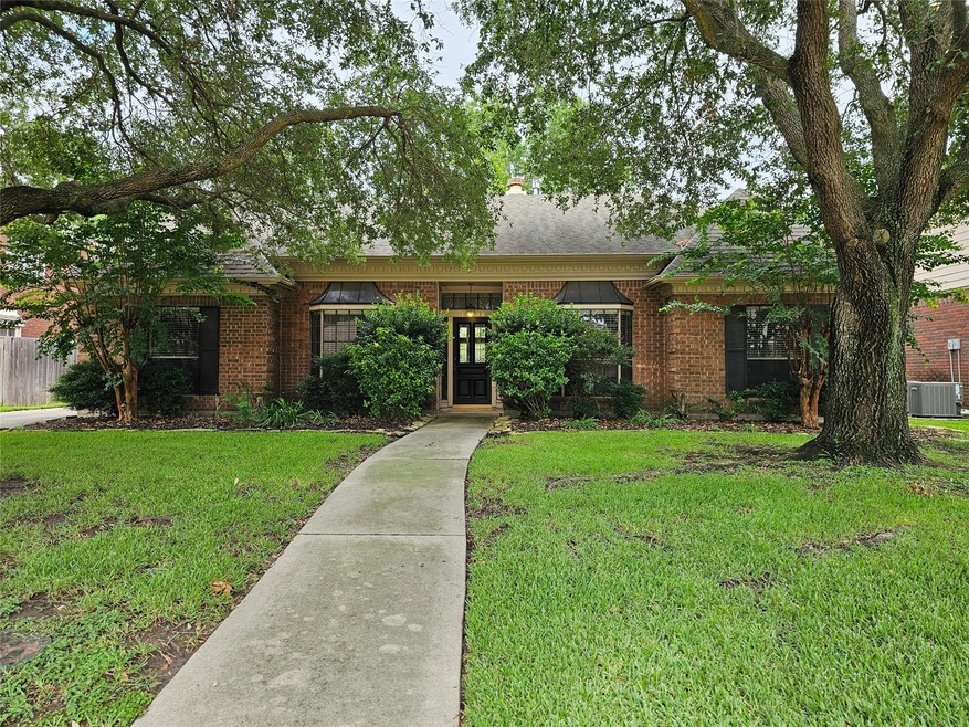15806 Sweetwater Creek Dr, Houston, TX 77095 - photo 1