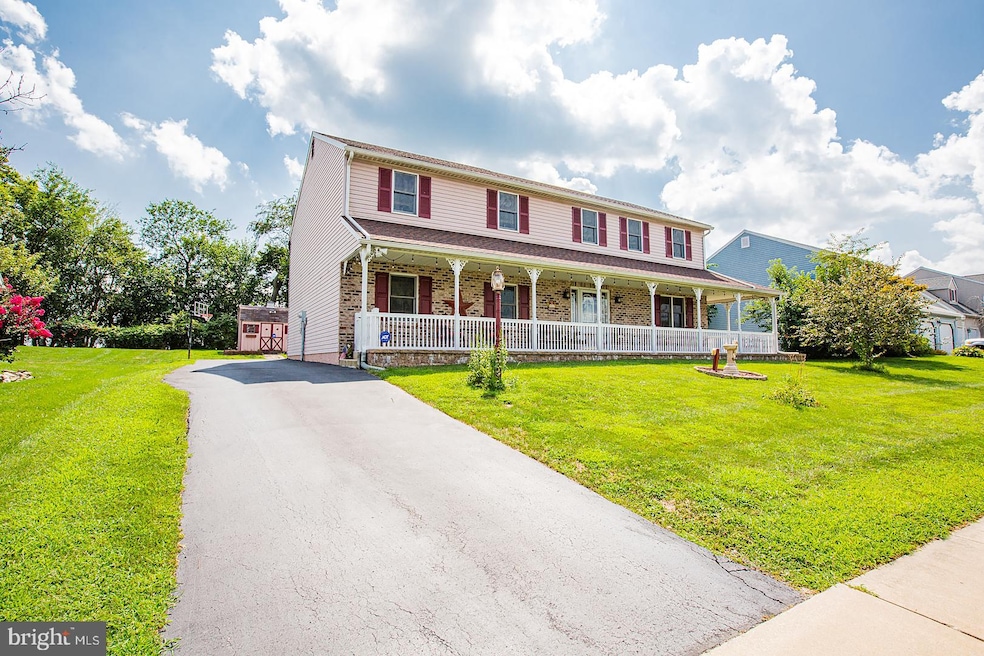 301 Raspberry Rd, Leola, PA 17540 - photo 1