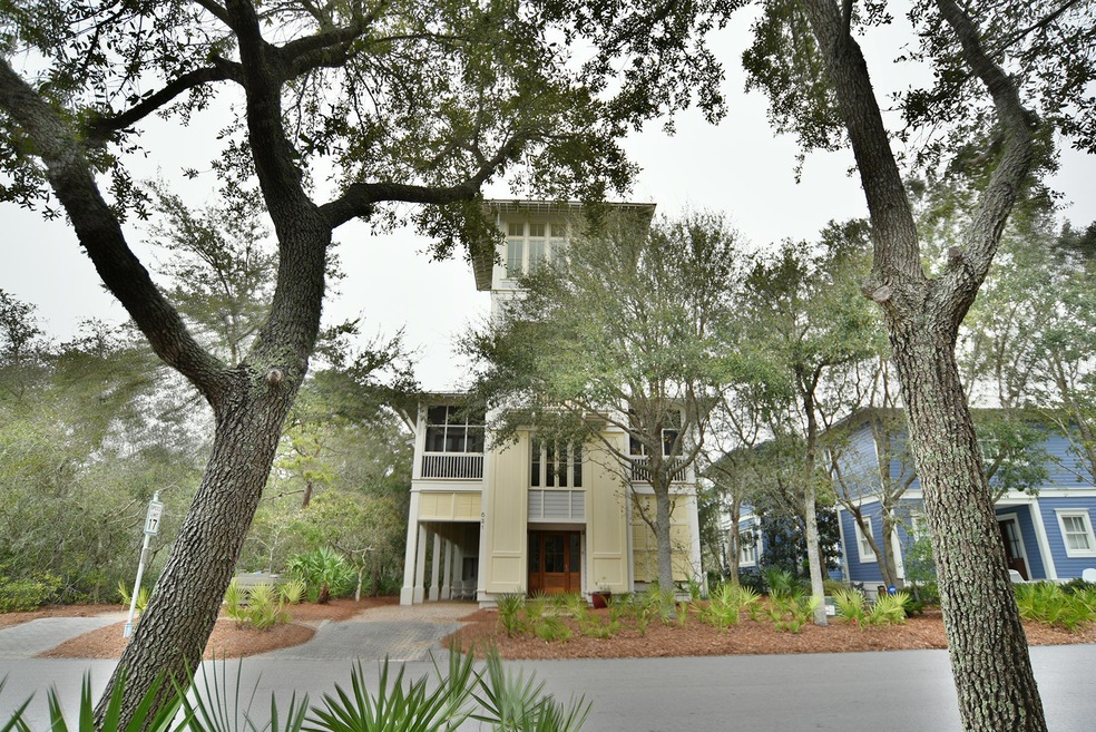 Sold $2,749,000 • Co-Listing Agent