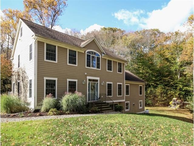 97 Hopewell Woods Rd, Redding, CT 06896 - photo 1