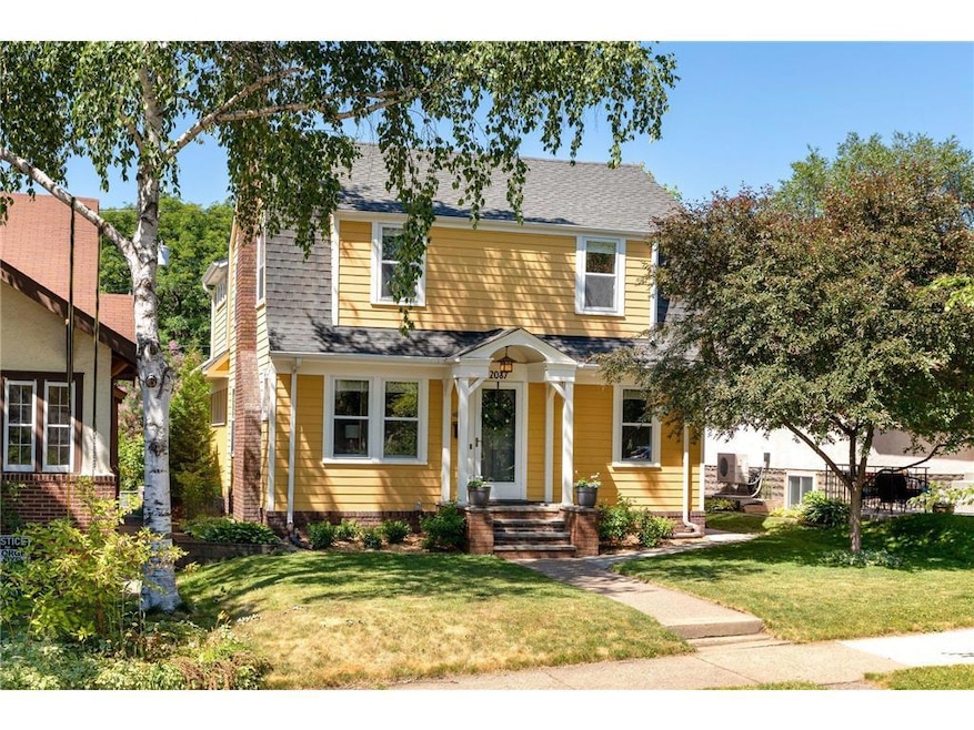 Discover this captivating three-bedroom, three bat