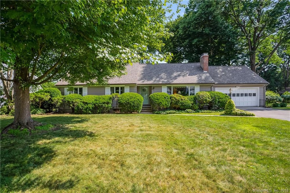 25 Craigmoor Rd, West Hartford, CT 06107 - photo 1