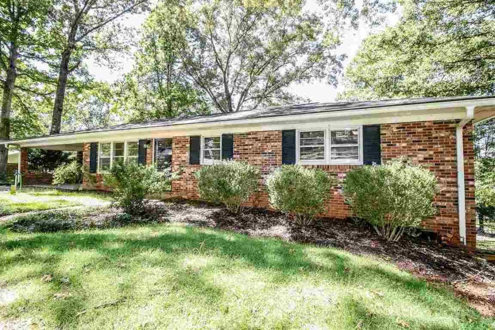 214 Evergreen Dr, Walhalla, SC 29691 - photo 1