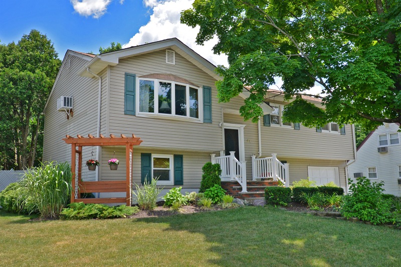 41 Willow Way, Wanaque, NJ 07465 - photo 1