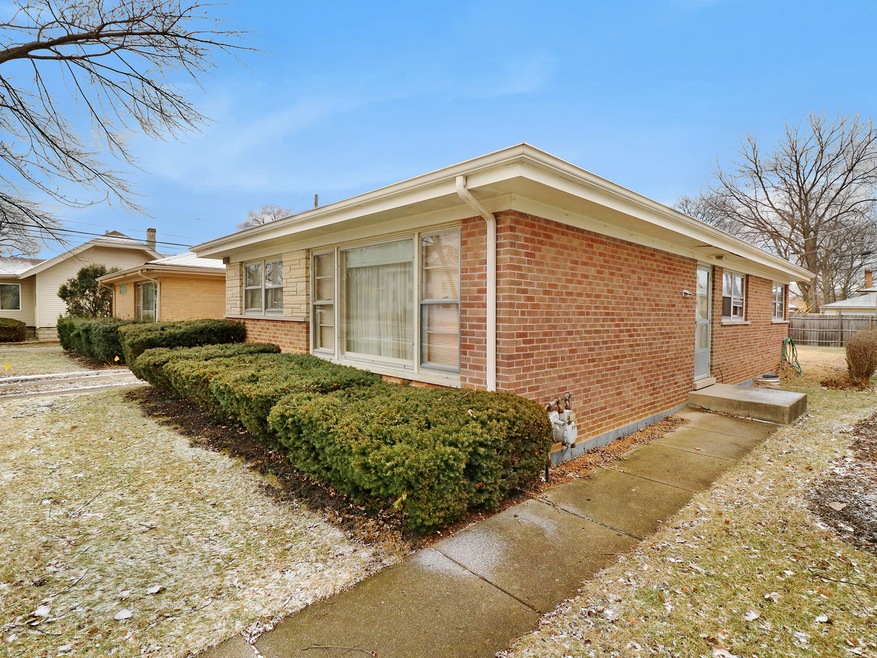 1933 Ash St, Des Plaines, IL 60018 - photo 1