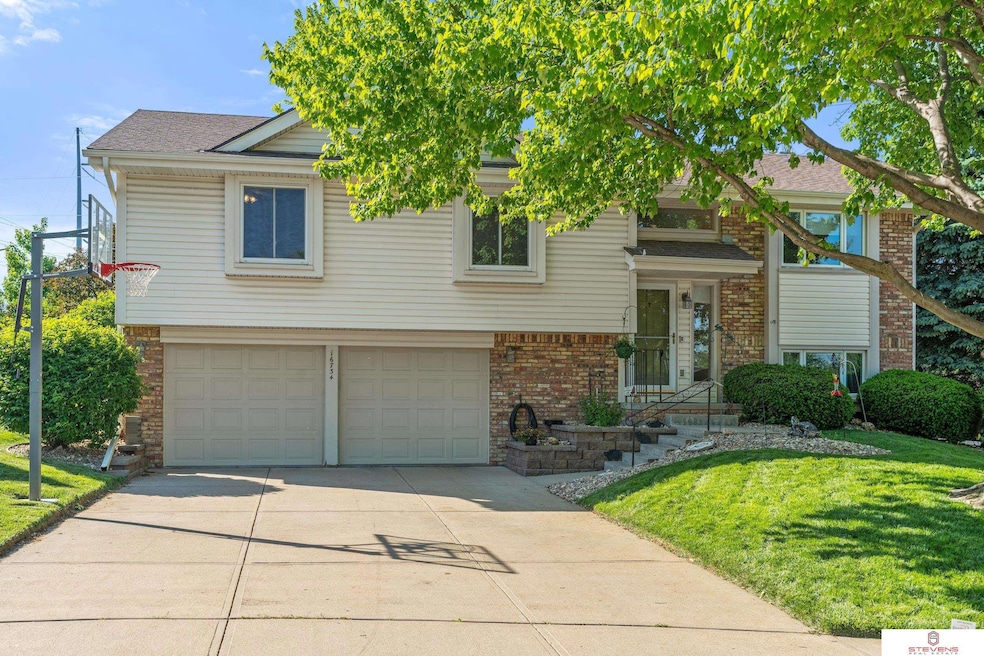 Sold $320,000