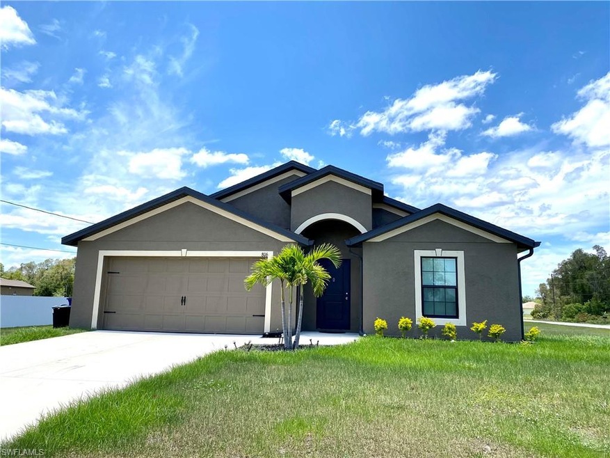 806 Lystra Ave, Fort Myers, FL 33913 - photo 1
