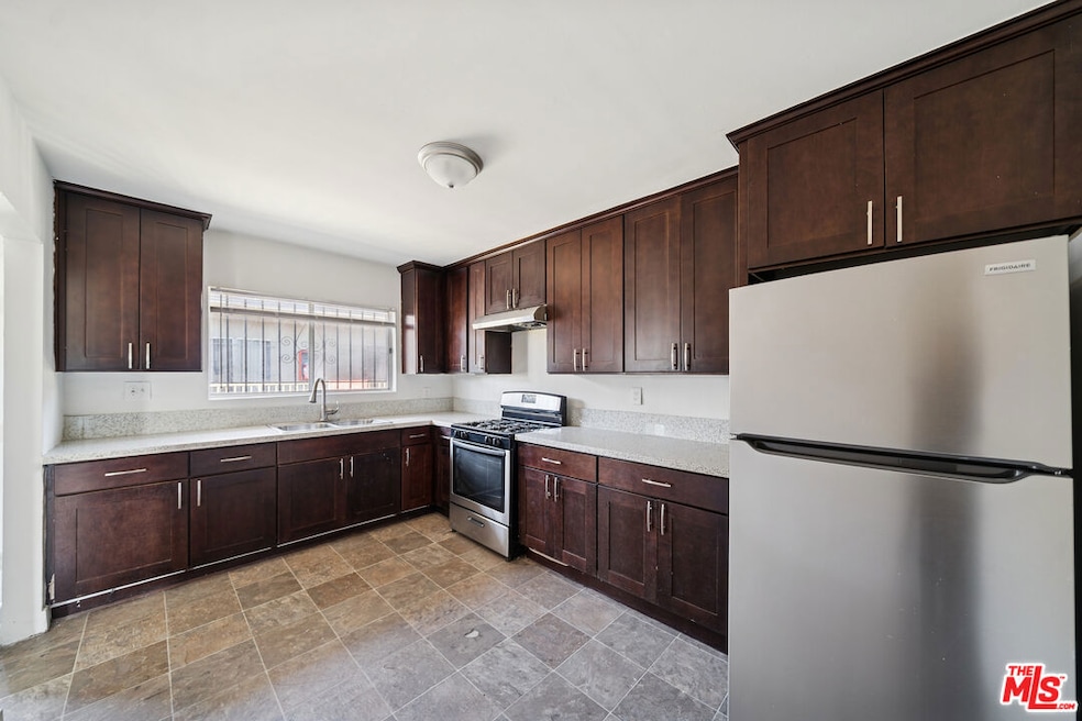 5380 Romaine St unit 4, Los Angeles, CA 90029 - photo 1