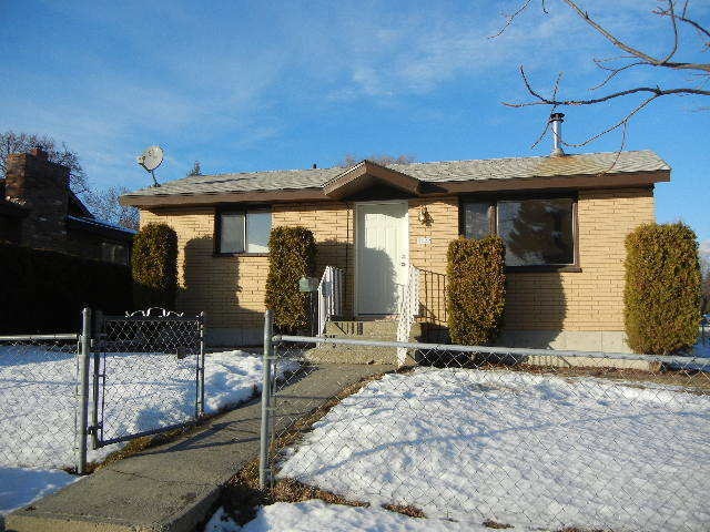 RESIDENCE