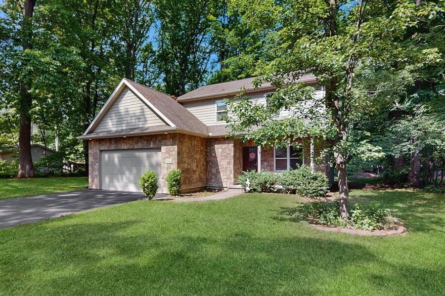 Sold $329,900 • Co-Listing Agent