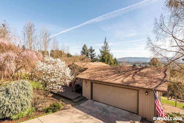 225 NW Brier Ave, Dundee, OR 97115 - photo 1