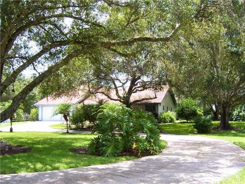 8193 Coash Rd, Sarasota, FL 34241 - photo 1