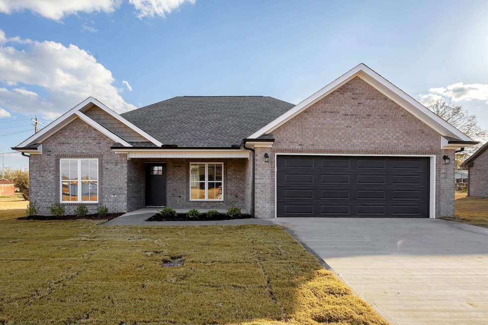 295 Knight Dr, Tuscumbia, AL 35674 - photo 1