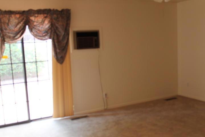 6713 Kelly Ann Rd NE, Albuquerque, NM 87109 - photo 1