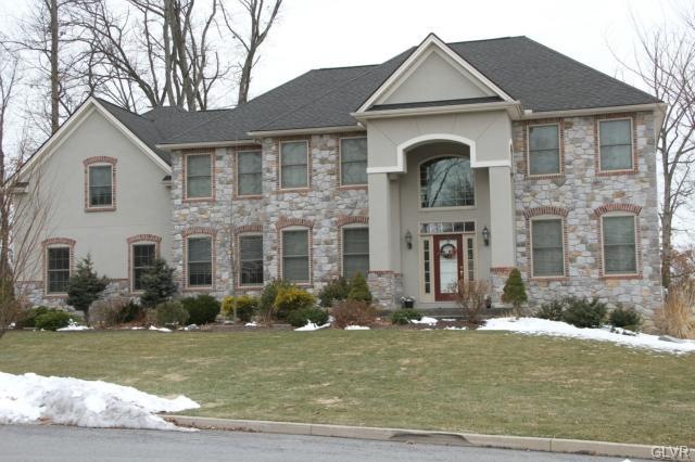 272 Sylvia Ln, Allentown, PA 18104 - photo 1