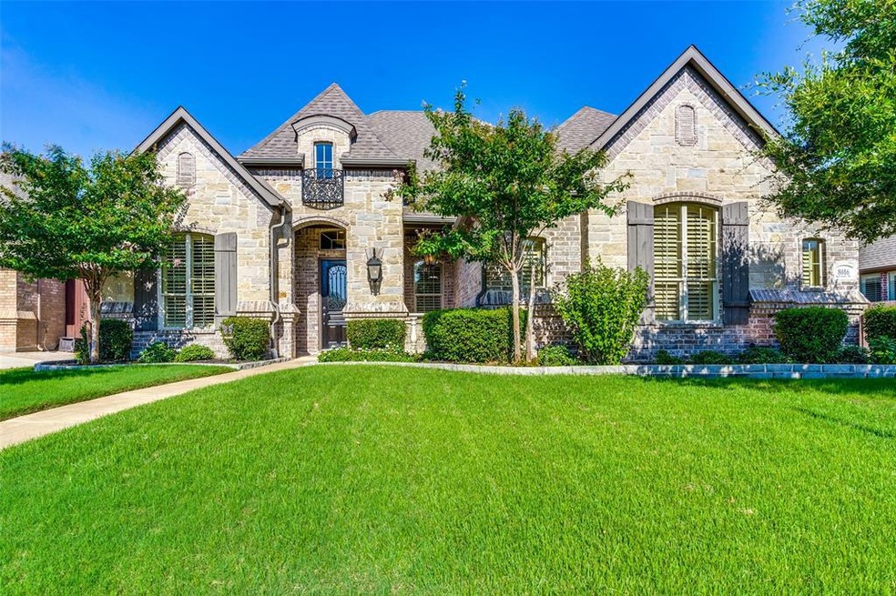 8016 Hallmark Dr, North Richland Hills, TX 76182 - photo 1