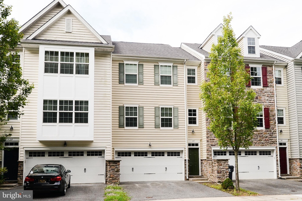 339 Latrobe Dr, Newark, DE 19702 - photo 1