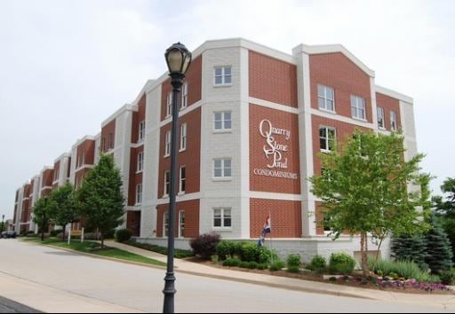 206 N Water St unit 101, Batavia, IL 60510 - photo 1