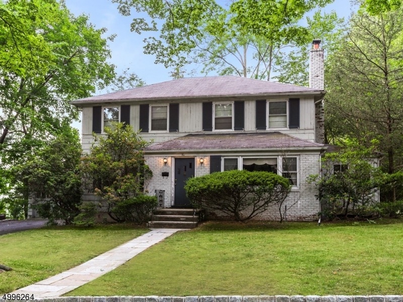 10 Glenside Dr, West Orange, NJ 07052 - photo 1