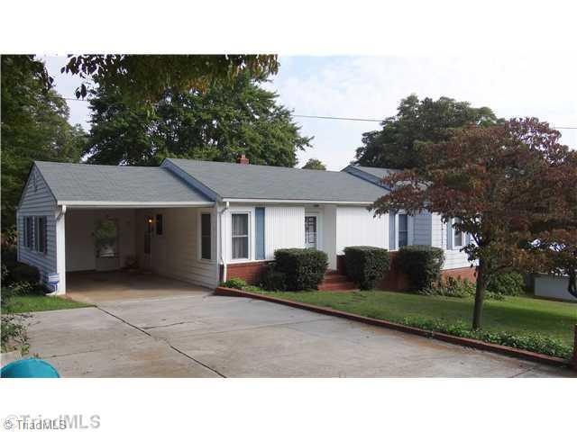 912 Dairy St, Asheboro, NC 27203 - photo 1