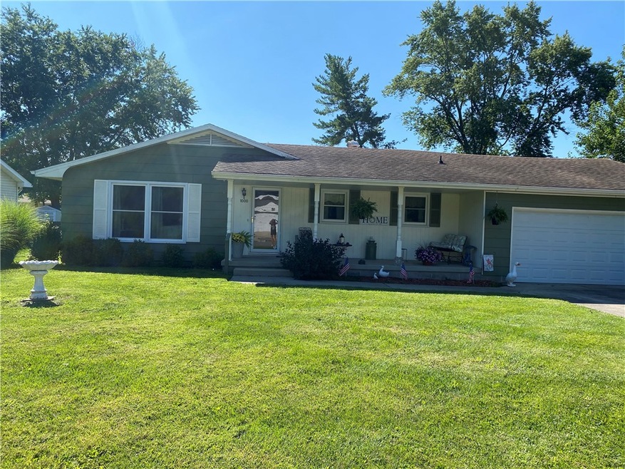 1000 N Koester Dr, Effingham, IL 62401 - photo 1