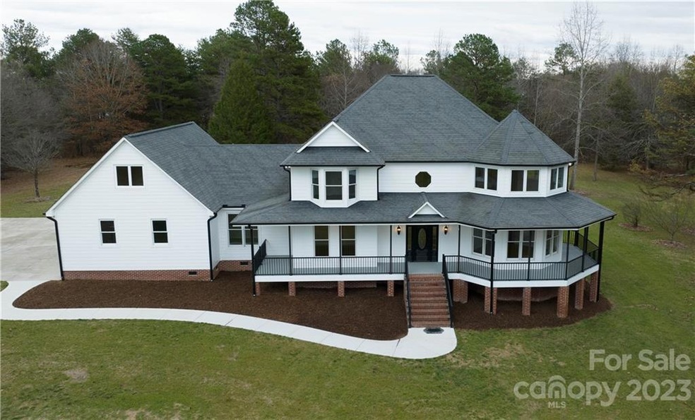 575 Cactus Ln, Clover, SC 29710 - photo 1