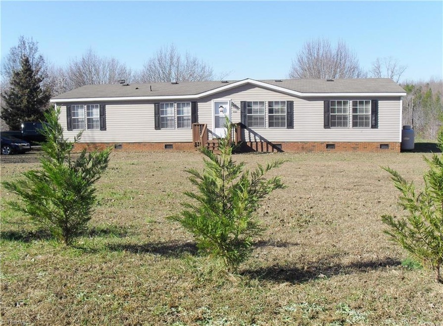 4180 Mountain Creek Rd, Asheboro, NC 27205 - photo 1