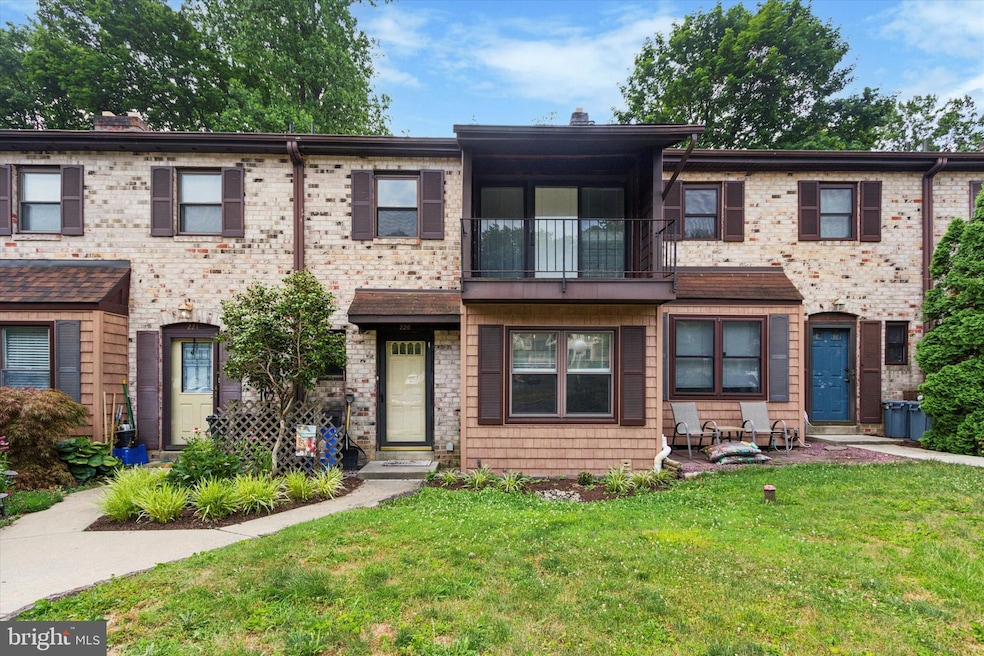 220 Bishop Dr, Aston, PA 19014 - photo 1