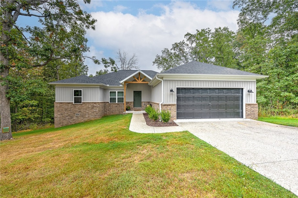 28 Sandhurst Dr, Bella Vista, AR 72714 - photo 1