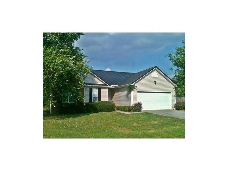 Exterior Front. Immaculate 3/2 on a corner lot - p