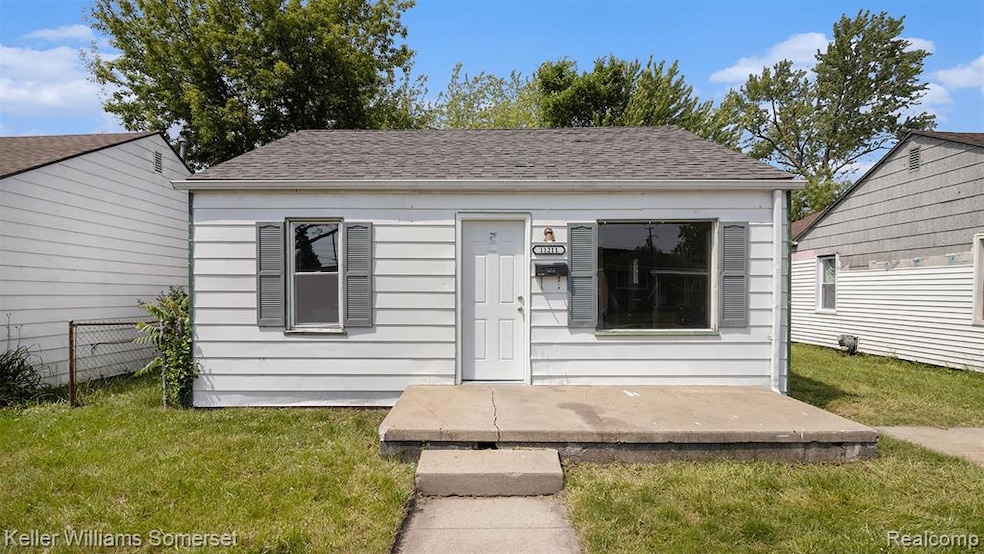 11211 Chalmers Ave, Warren, MI 48089 - photo 1