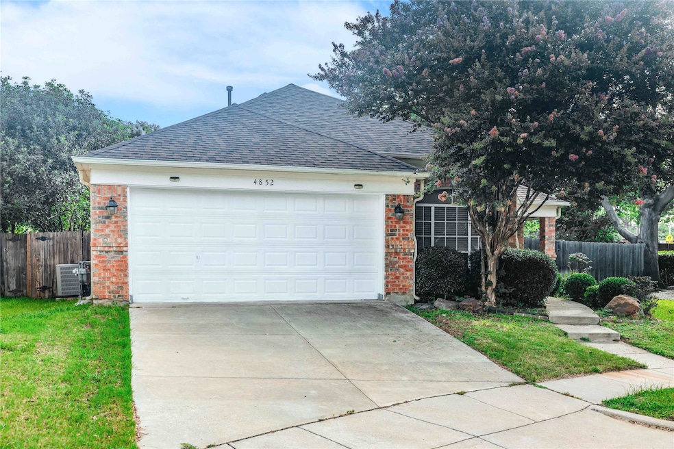 Pending $385,000 • Co-Listing Agent