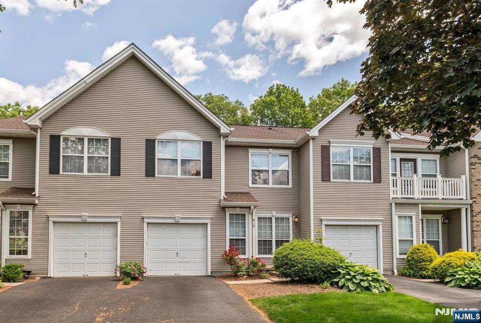 412 Green Mountain Rd unit 412, Mahwah, NJ 07430 - photo 1