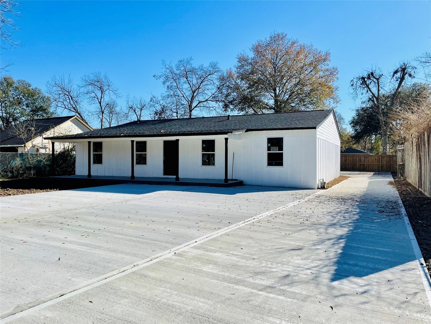 706 Turner Dr unit 1, Houston, TX 77076 - photo 1